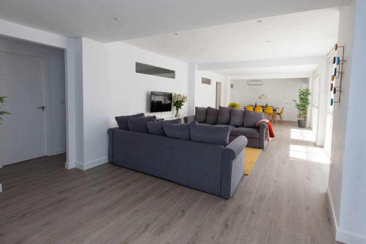 Isg Apartments Downtown Family Haven Free Parking Spot Sevilla Kültér fotó