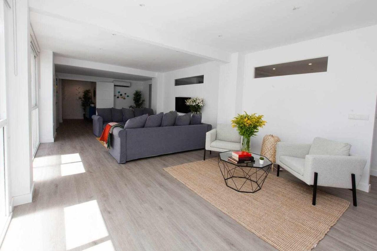 Isg Apartments Downtown Family Haven Free Parking Spot Sevilla Kültér fotó